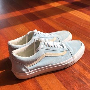 IF YOU ARE INTERESTED GO TO MY DEPOP @ashleyishaug